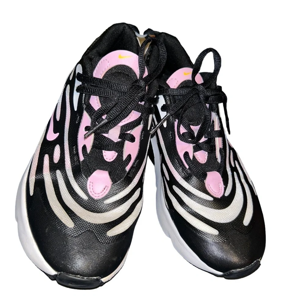 Nike air max exosense girls black / pink sneakers youth size 2 2Y